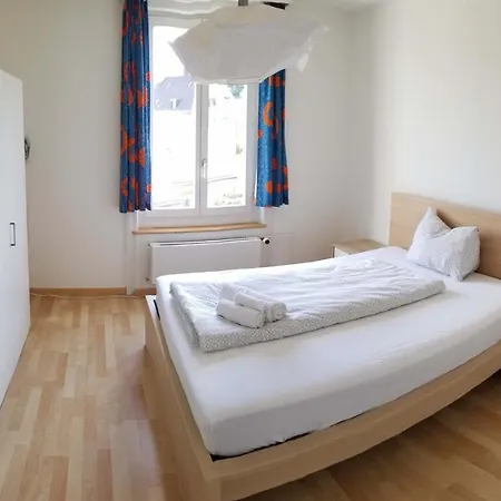 Hsh Weber: 2-bedroom With Office In Apartment