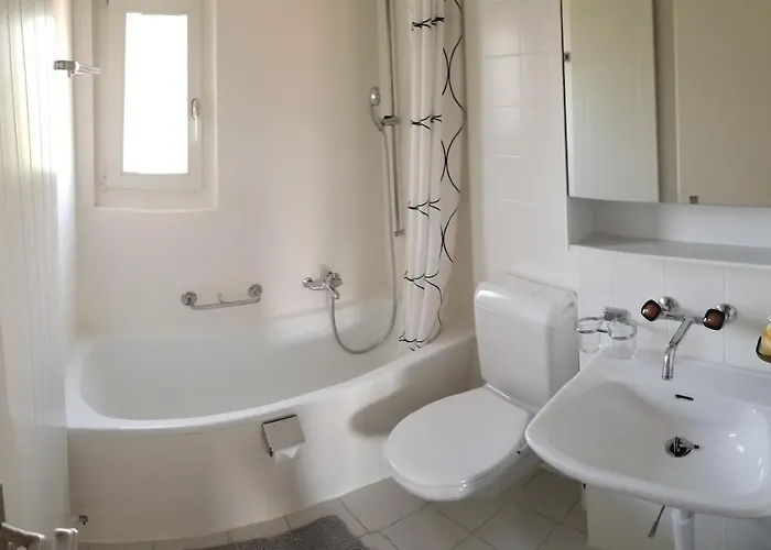 Hsh Weber - 2 Bedroom With Office, Salon And Kitchen In By Hsh Serviced Lejlighed Bern