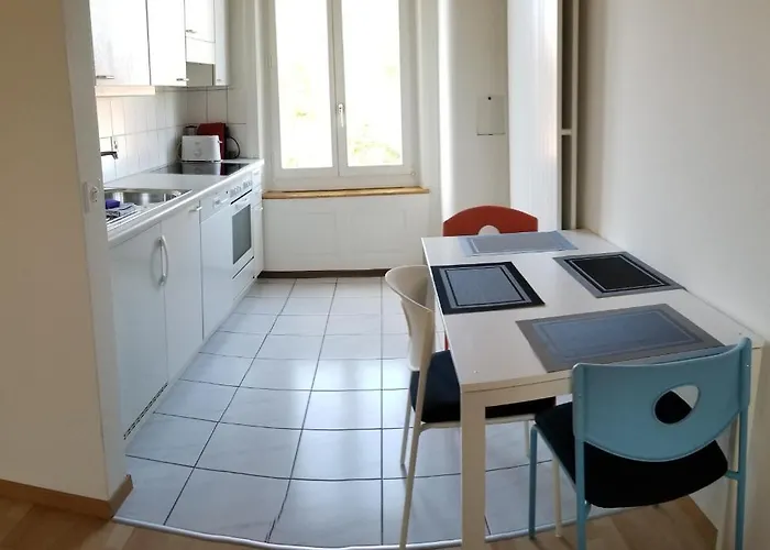 Lejlighed Hsh Weber - 2 Bedroom With Office, Salon And Kitchen In By Hsh Serviced *